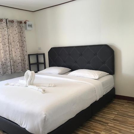 บ้านวิรา ห้องพัก Baan Wira Khon Kaen Bagian luar foto